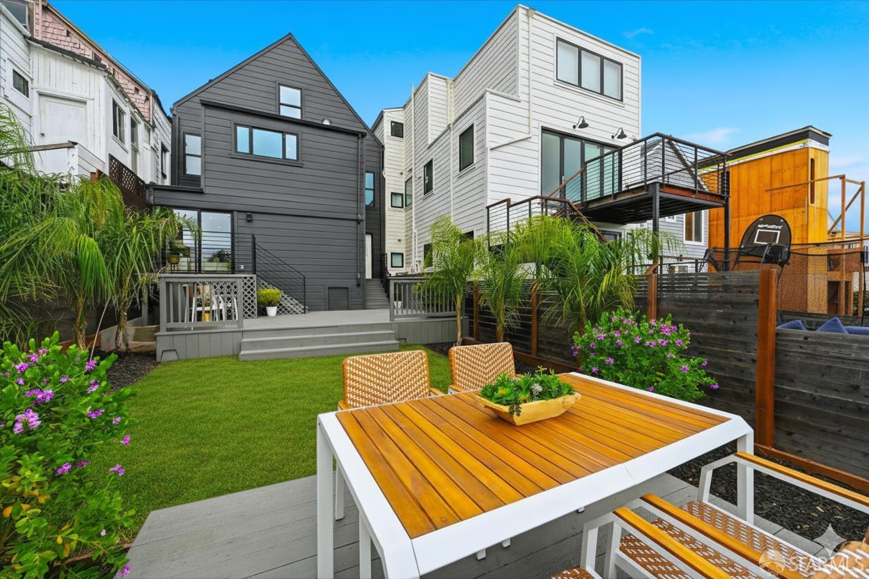 Detail Gallery Image 41 of 54 For 335 Hearst Ave, San Francisco,  CA 94112 - 3 Beds | 2/1 Baths