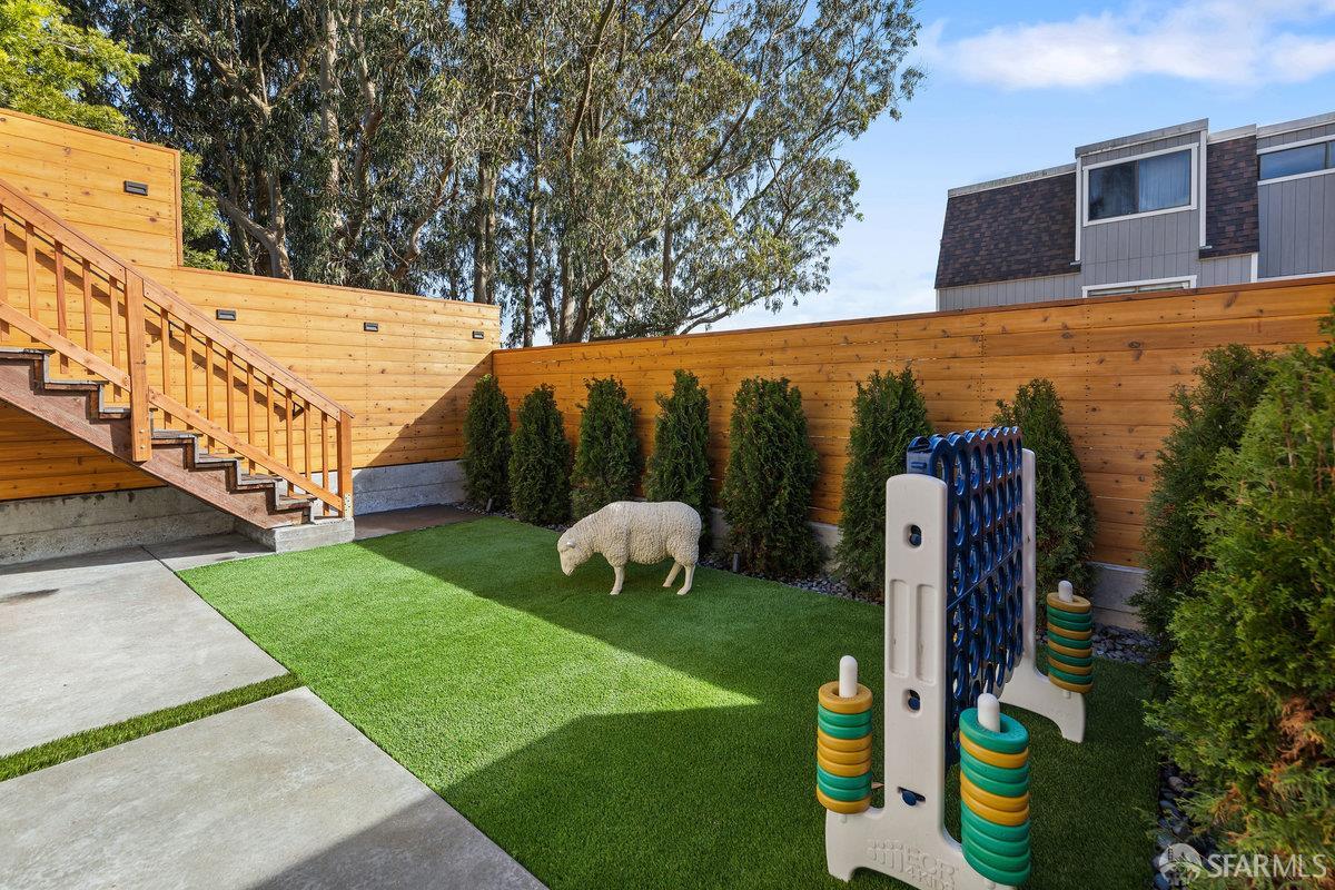 Detail Gallery Image 81 of 96 For 561 Duncan St, San Francisco,  CA 94131 - 4 Beds | 4/2 Baths