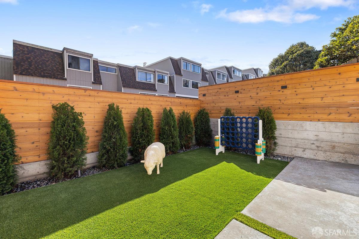 Detail Gallery Image 80 of 96 For 561 Duncan St, San Francisco,  CA 94131 - 4 Beds | 4/2 Baths