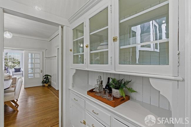 Detail Gallery Image 15 of 49 For 951 Leavenworth St, San Francisco,  CA 94109 - 3 Beds | 2 Baths
