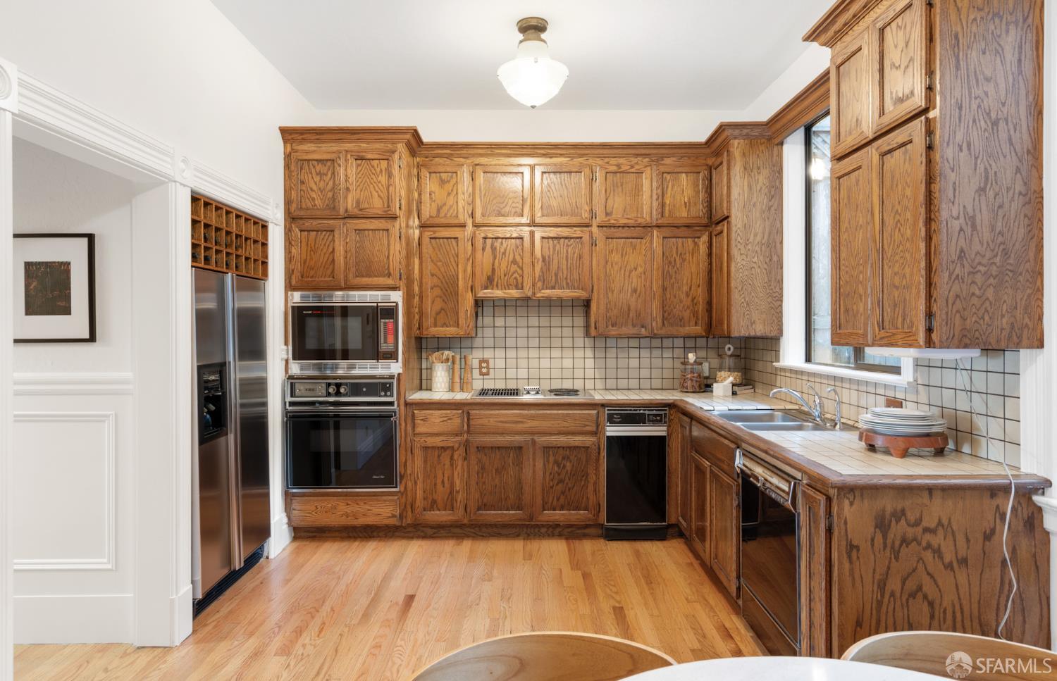 Detail Gallery Image 12 of 42 For 376 Corbett Ave, San Francisco,  CA 94114 - 3 Beds | 3 Baths