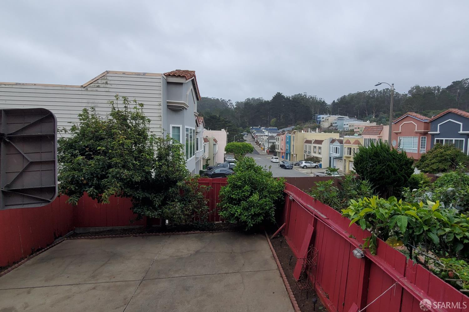 Detail Gallery Image 3 of 5 For 1383 Bacon St, San Francisco,  CA 94134 - 6 Beds | 4 Baths