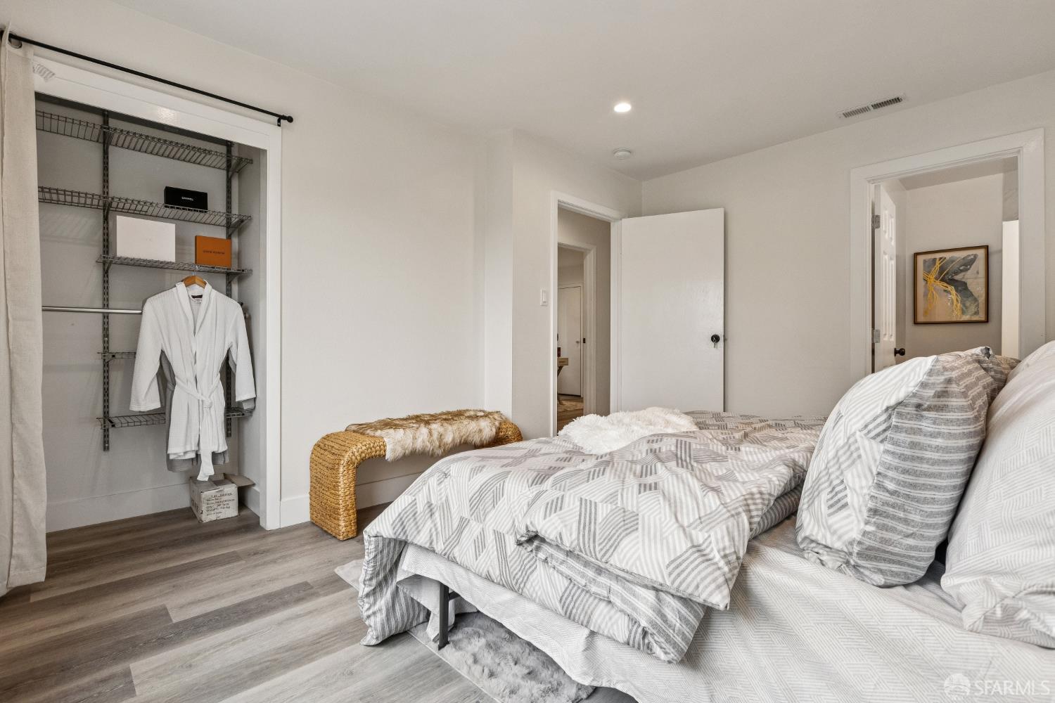 Detail Gallery Image 31 of 91 For 183 Camelia Dr, Daly City,  CA 94015 - 7 Beds | 6 Baths