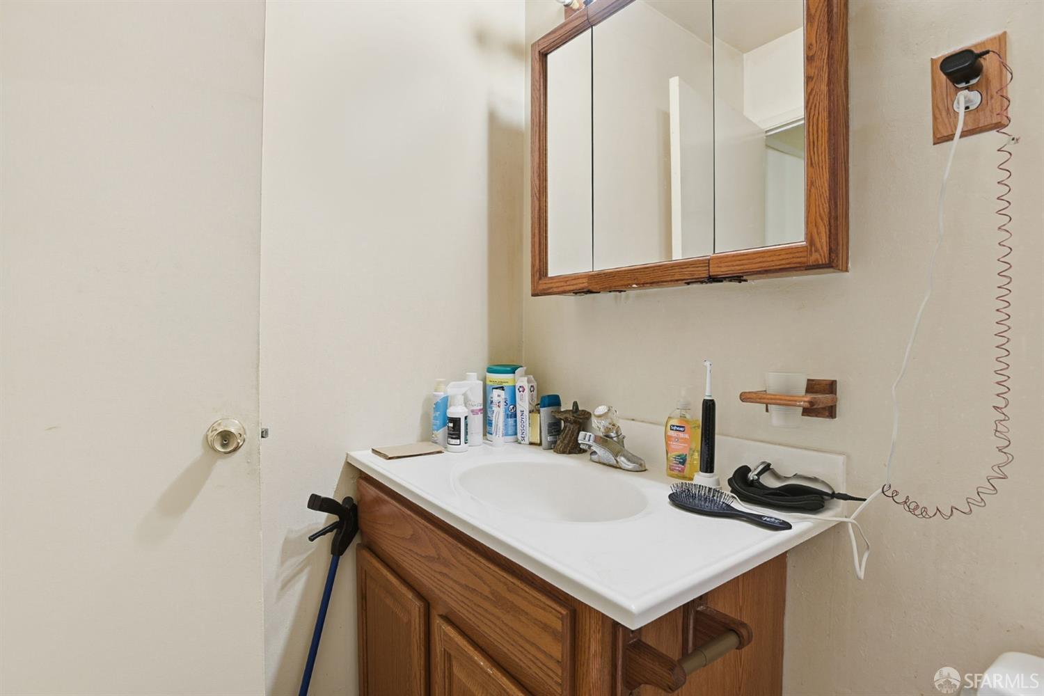 Detail Gallery Image 37 of 46 For 1191 Alicante Dr, Pacifica,  CA 94044 - 3 Beds | 2 Baths