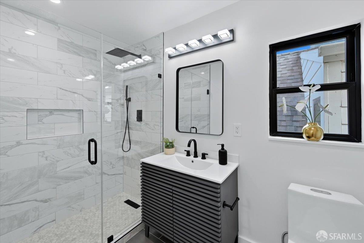 Detail Gallery Image 25 of 54 For 335 Hearst Ave, San Francisco,  CA 94112 - 3 Beds | 2/1 Baths