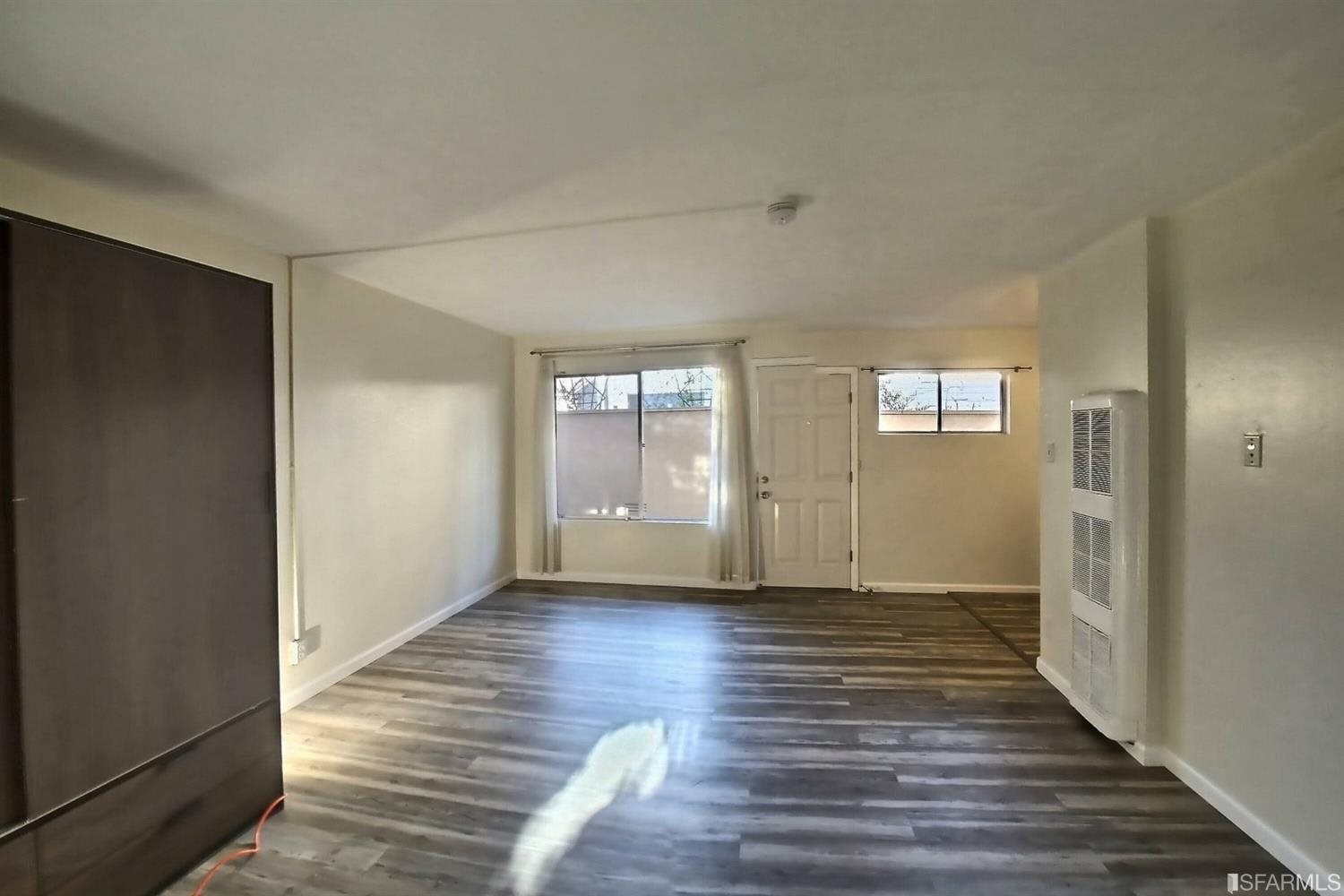 Detail Gallery Image 10 of 15 For 1907 Greenwich St #3,  San Francisco,  CA 94123 - 0 Beds | 1 Baths