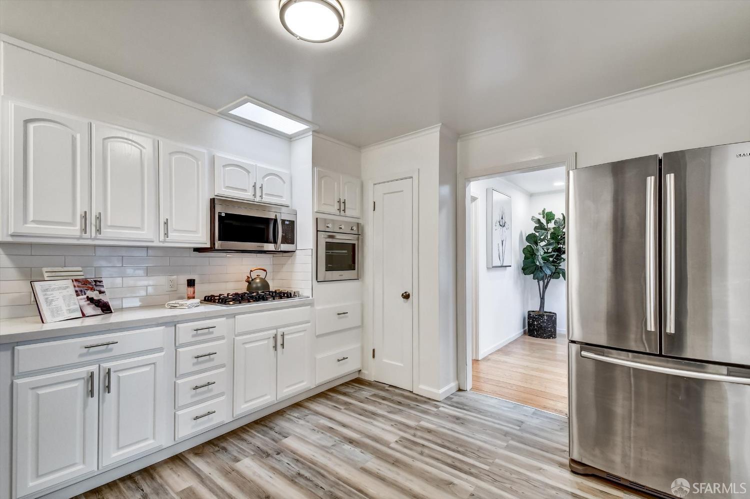 Detail Gallery Image 16 of 57 For 531 Arch St, San Francisco,  CA 94132 - 2 Beds | 1 Baths