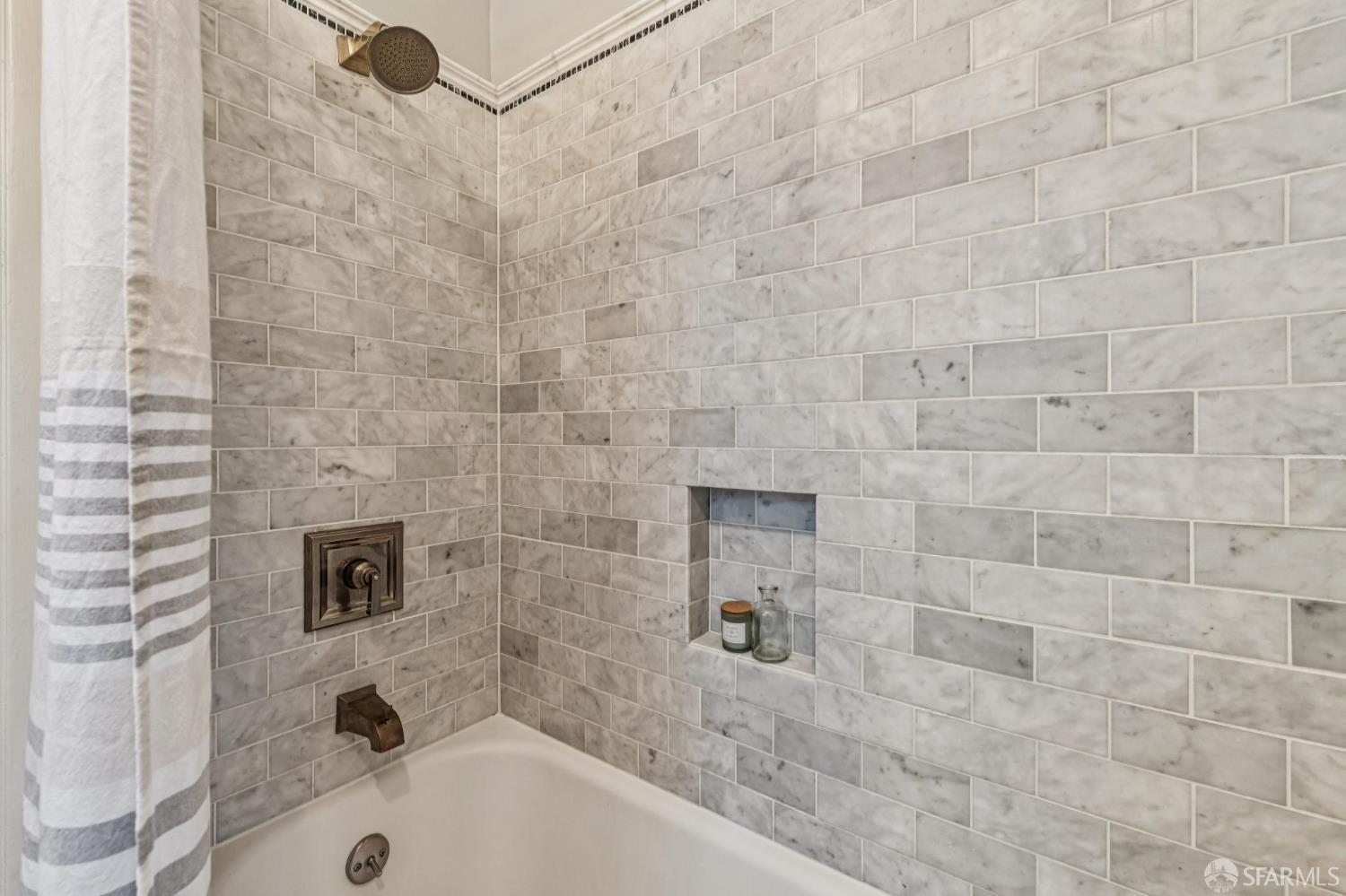 Detail Gallery Image 41 of 56 For 526 52nd St, Oakland,  CA 94609 - 2 Beds | 1/2 Baths