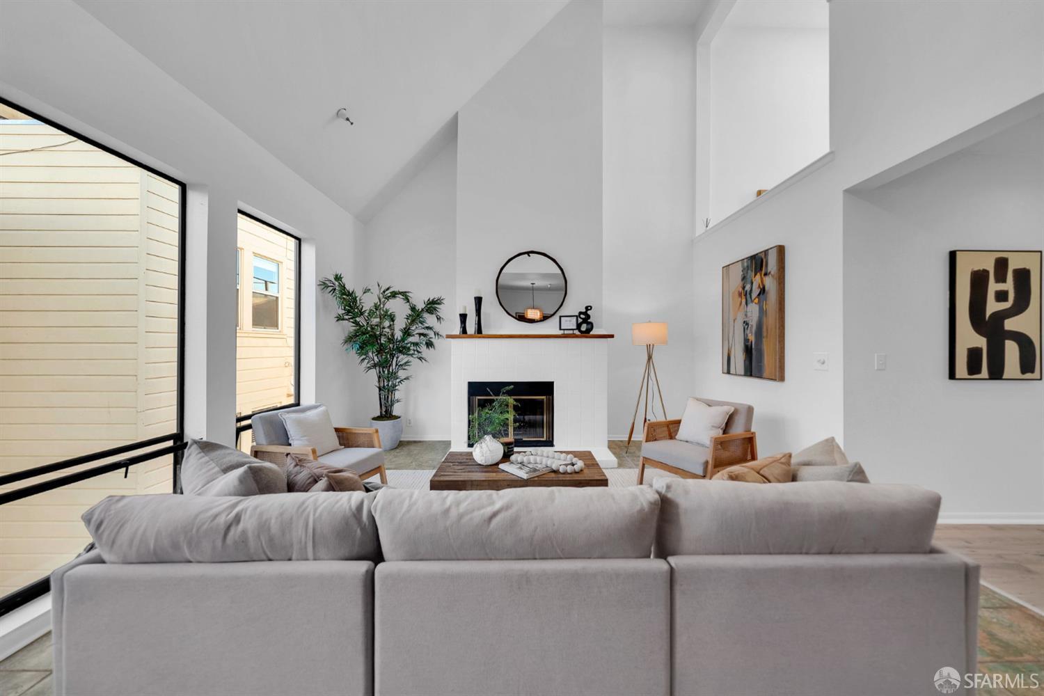 Photo #5: 425076508 Listing: Photo #5