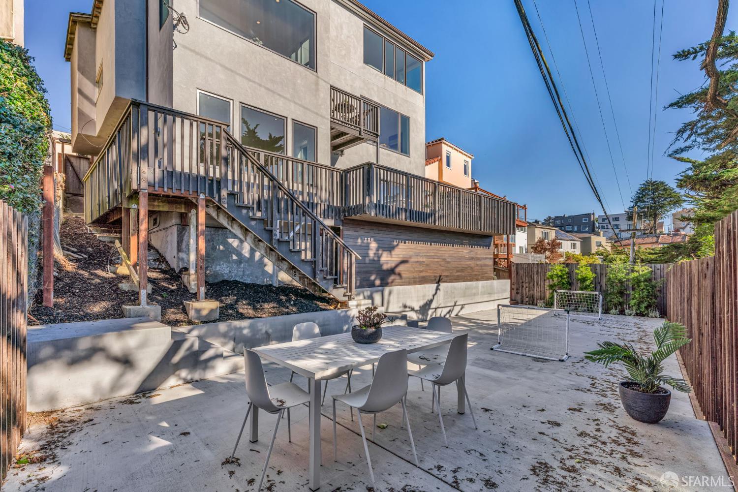 Detail Gallery Image 55 of 75 For 154 Maywood Dr, San Francisco,  CA 94127 - 5 Beds | 2/1 Baths