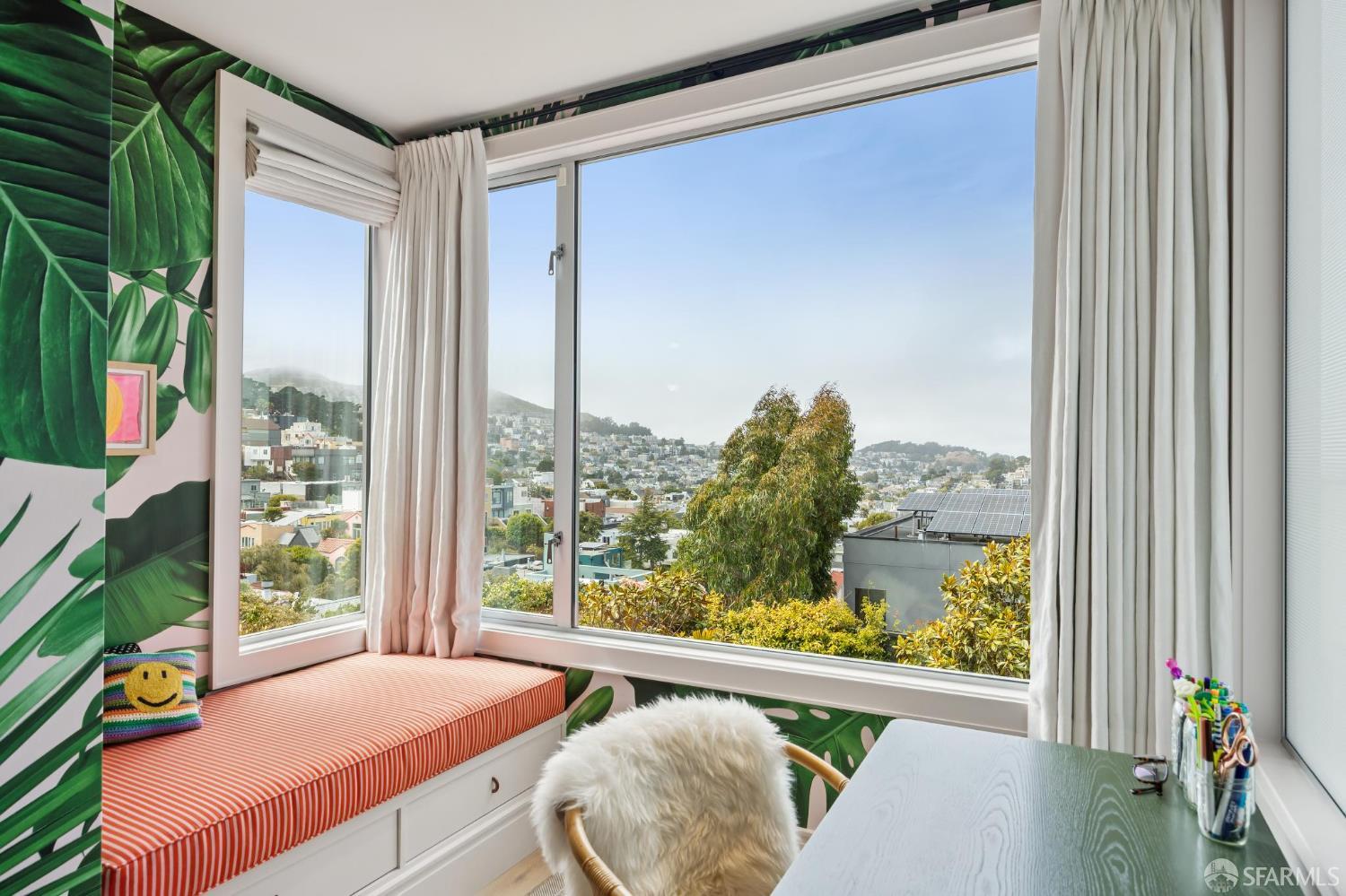 Detail Gallery Image 22 of 37 For 538 28th St, San Francisco,  CA 94131 - 6 Beds | 4/2 Baths