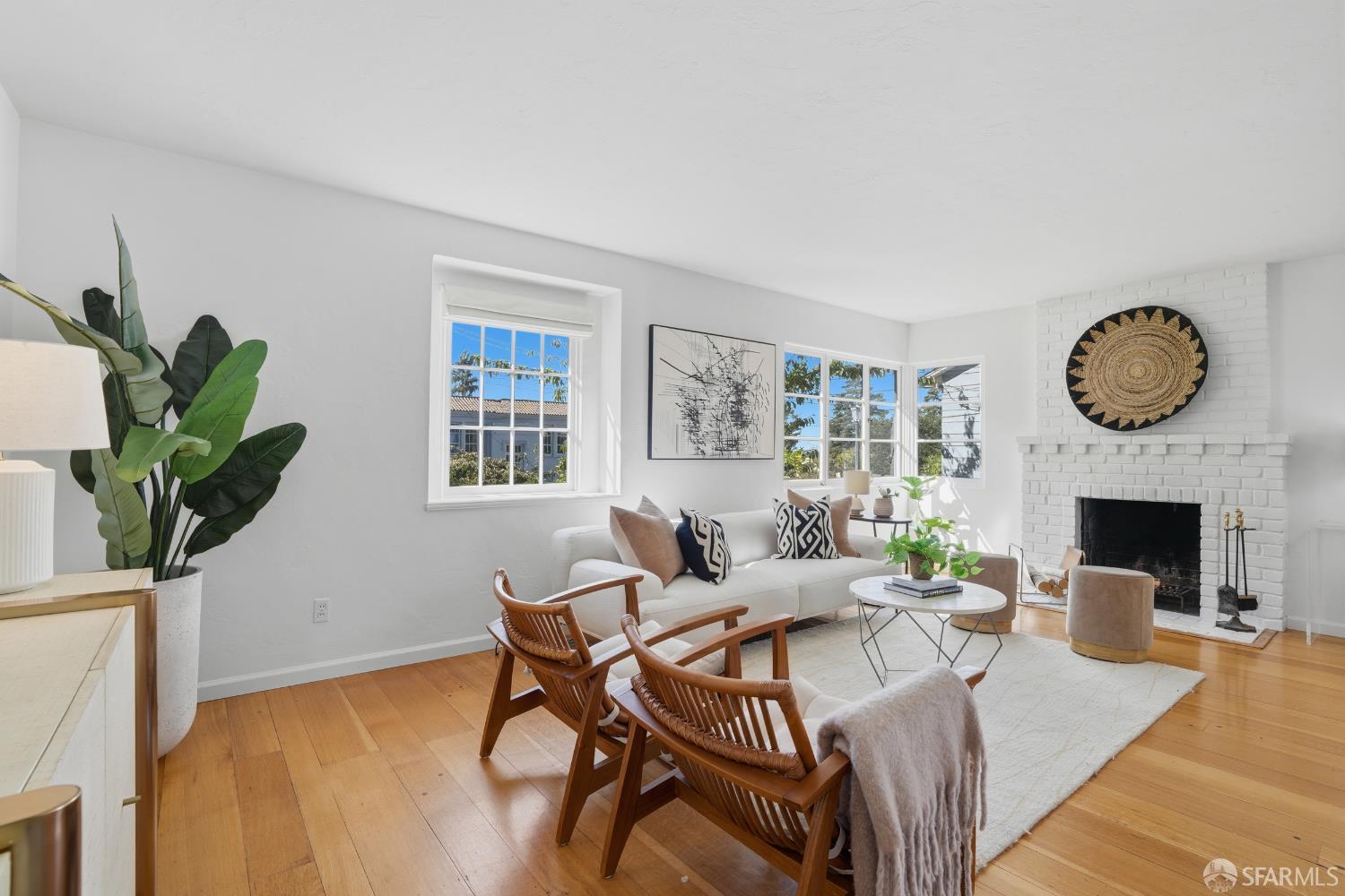 Detail Gallery Image 7 of 40 For 4614 Jacobus Ave, Oakland,  CA 94618 - 3 Beds | 2 Baths