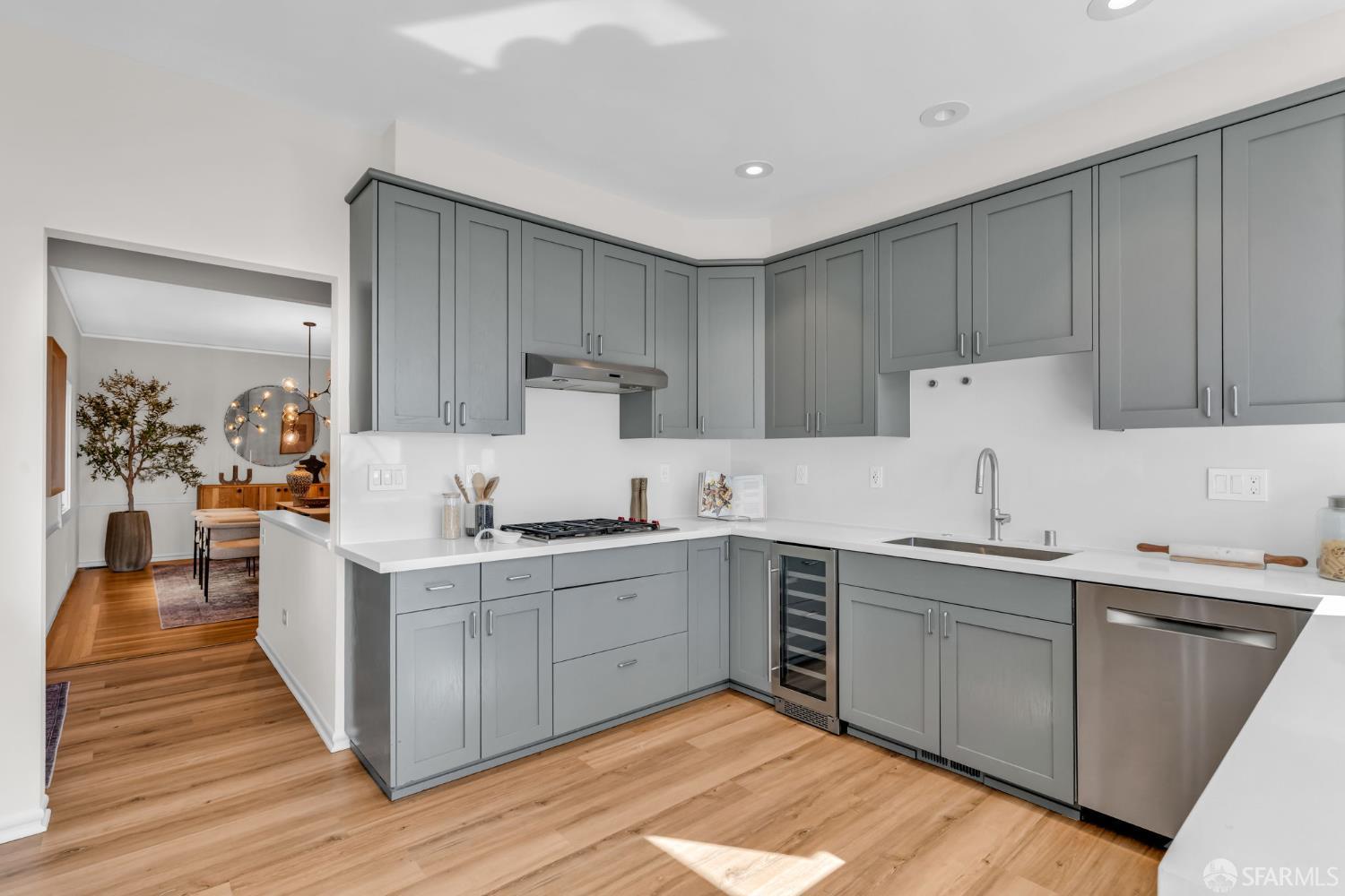 Detail Gallery Image 24 of 75 For 154 Maywood Dr, San Francisco,  CA 94127 - 5 Beds | 2/1 Baths