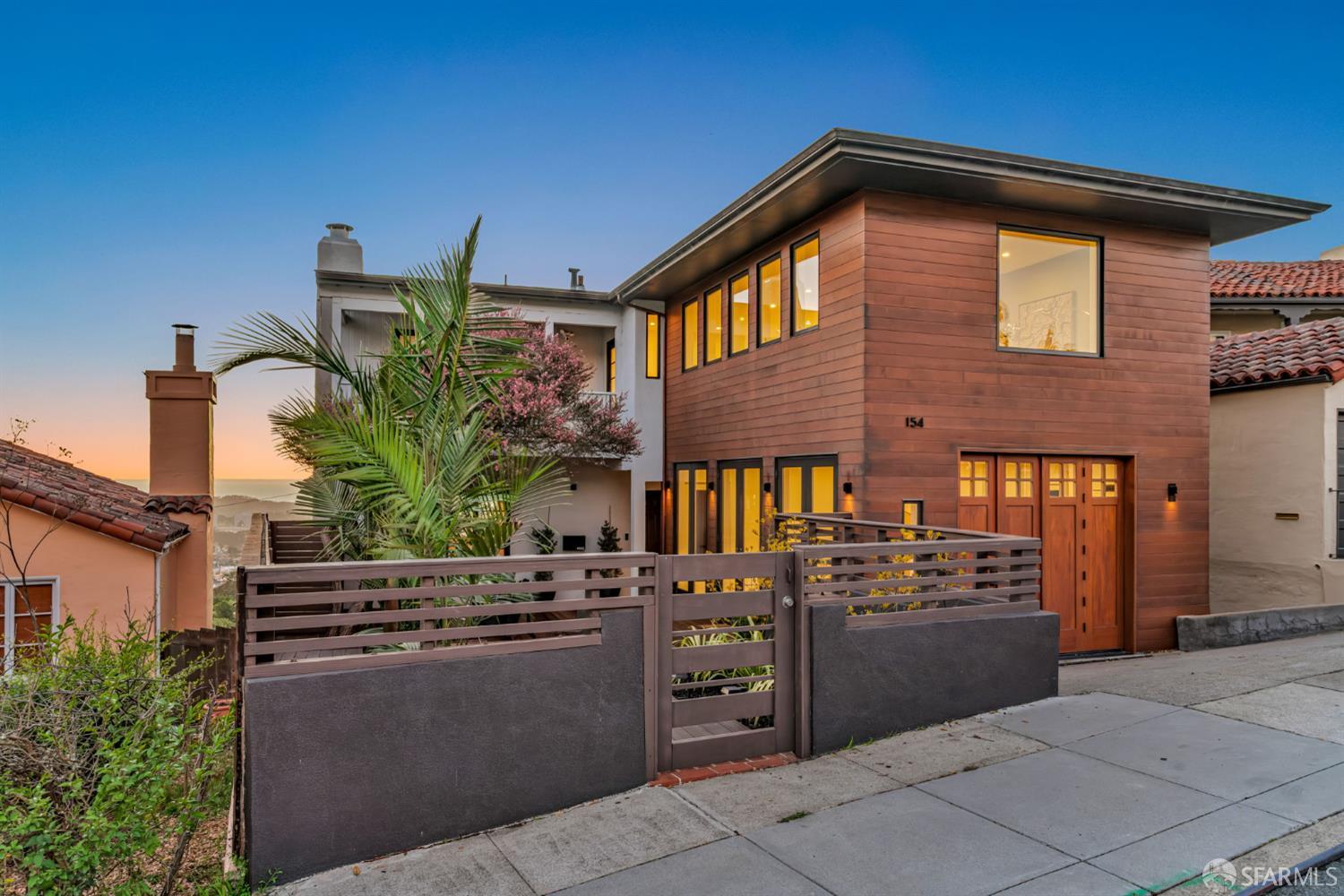 Detail Gallery Image 3 of 75 For 154 Maywood Dr, San Francisco,  CA 94127 - 5 Beds | 2/1 Baths