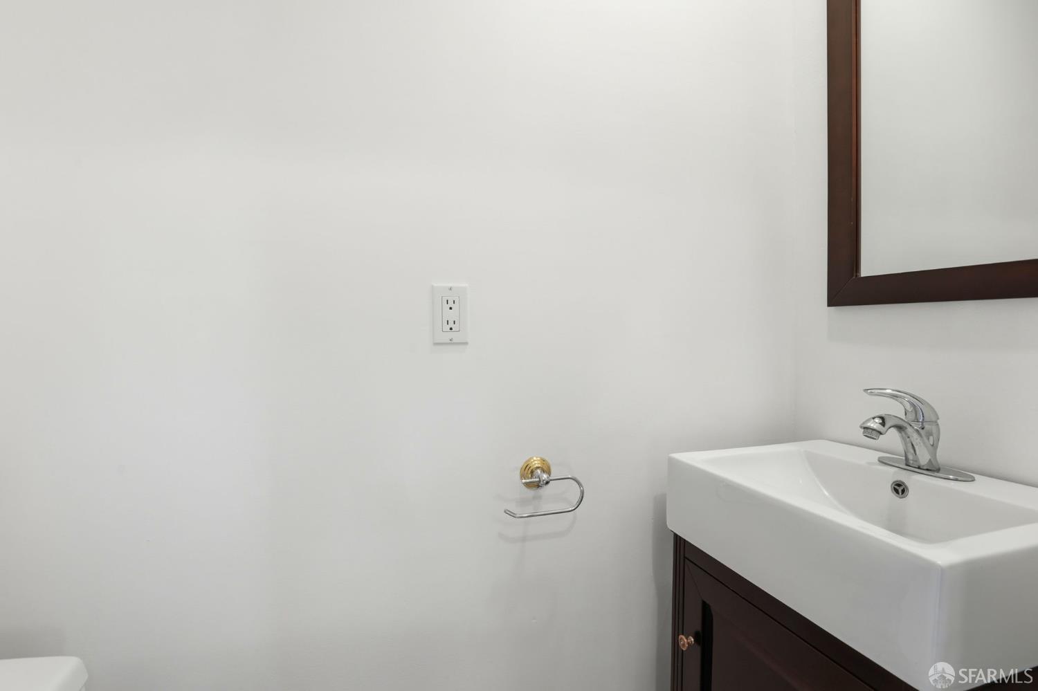 Detail Gallery Image 24 of 34 For 447 Silver Ave, San Francisco,  CA 94112 - 3 Beds | 2 Baths