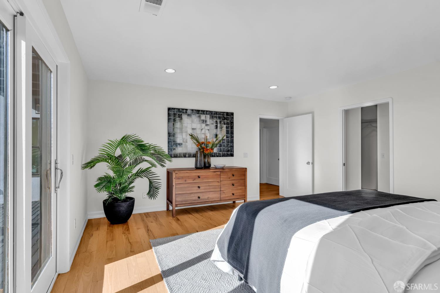 Detail Gallery Image 45 of 75 For 154 Maywood Dr, San Francisco,  CA 94127 - 5 Beds | 2/1 Baths