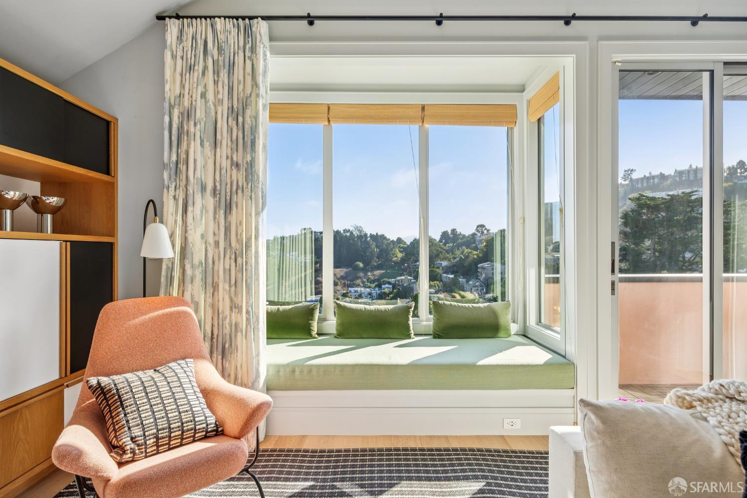 Detail Gallery Image 25 of 37 For 538 28th St, San Francisco,  CA 94131 - 6 Beds | 4/2 Baths