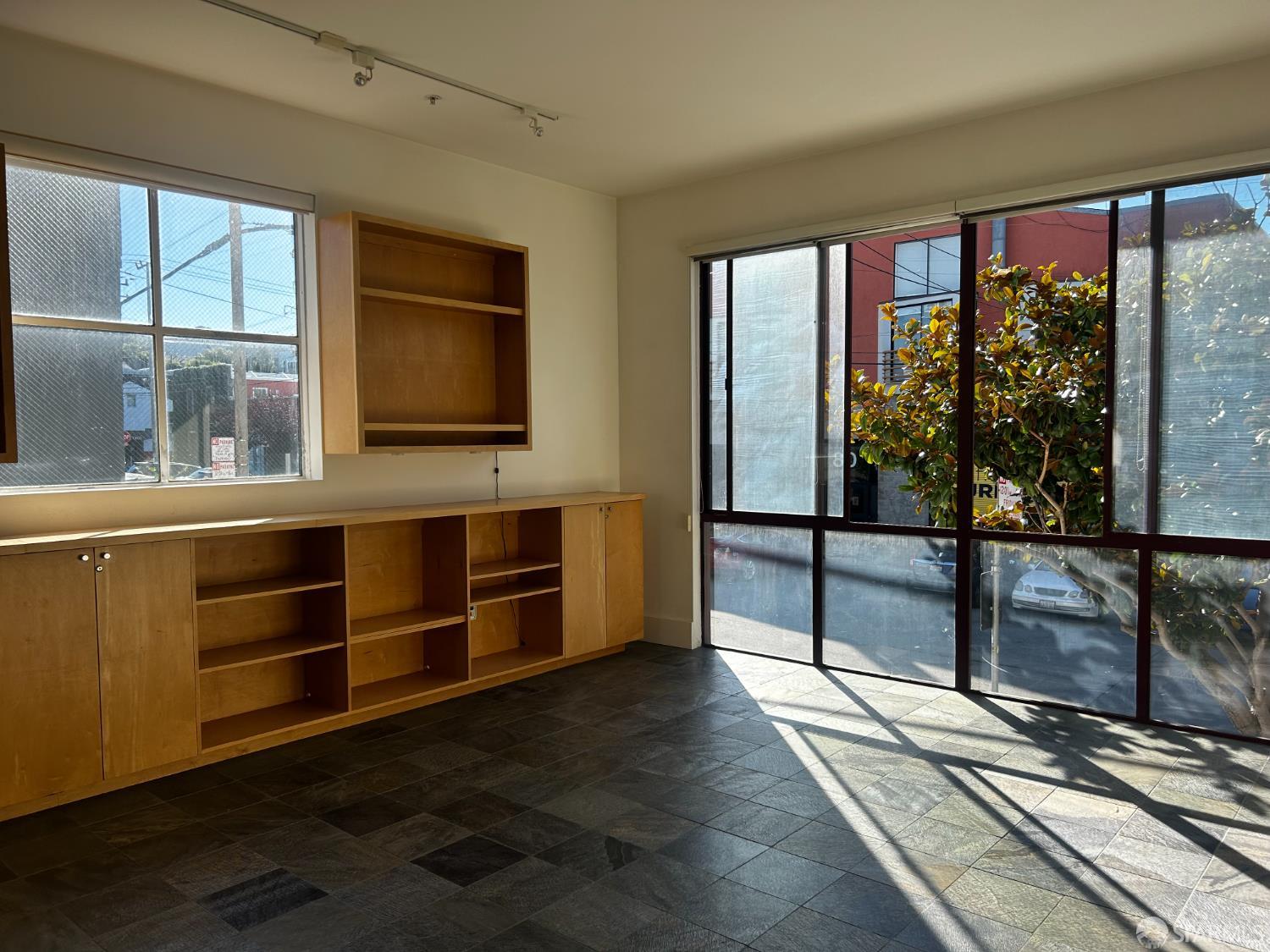 Detail Gallery Image 4 of 19 For 49 Missouri St #11,  San Francisco,  CA 94107 - 3 Beds | 2/1 Baths