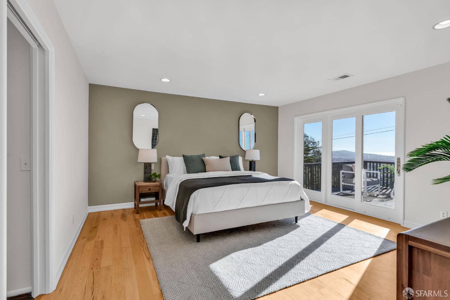 Detail Gallery Image 44 of 75 For 154 Maywood Dr, San Francisco,  CA 94127 - 5 Beds | 2/1 Baths