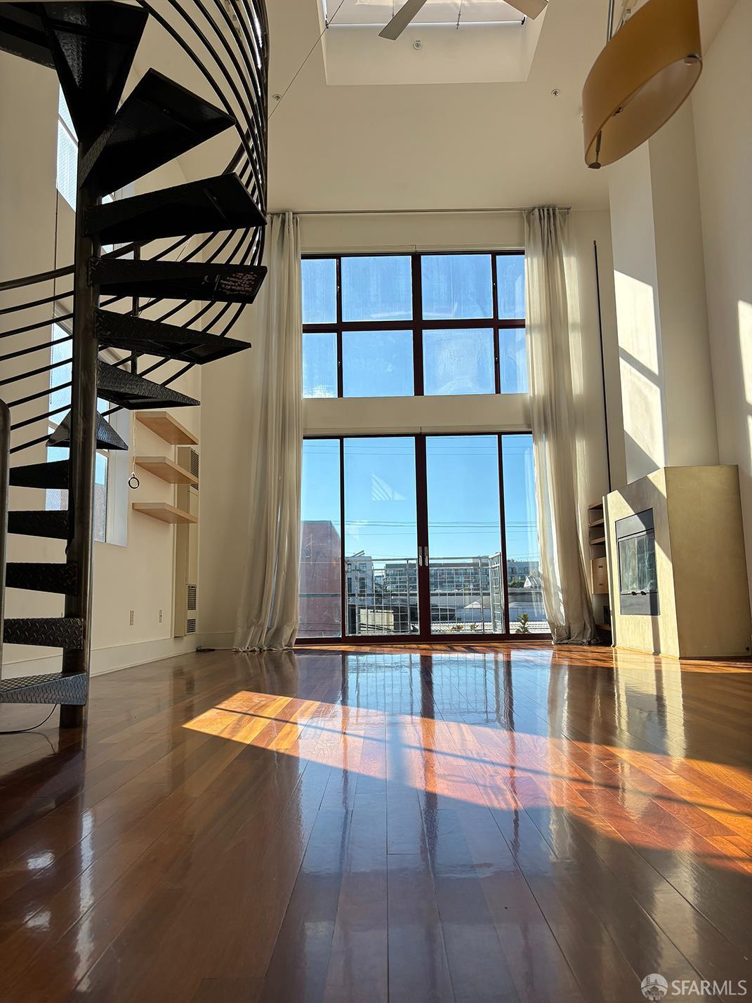 Detail Gallery Image 5 of 19 For 49 Missouri St #11,  San Francisco,  CA 94107 - 3 Beds | 2/1 Baths