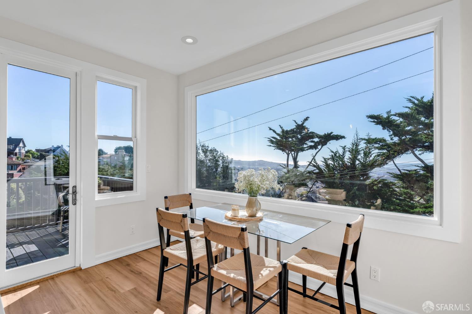 Detail Gallery Image 28 of 75 For 154 Maywood Dr, San Francisco,  CA 94127 - 5 Beds | 2/1 Baths