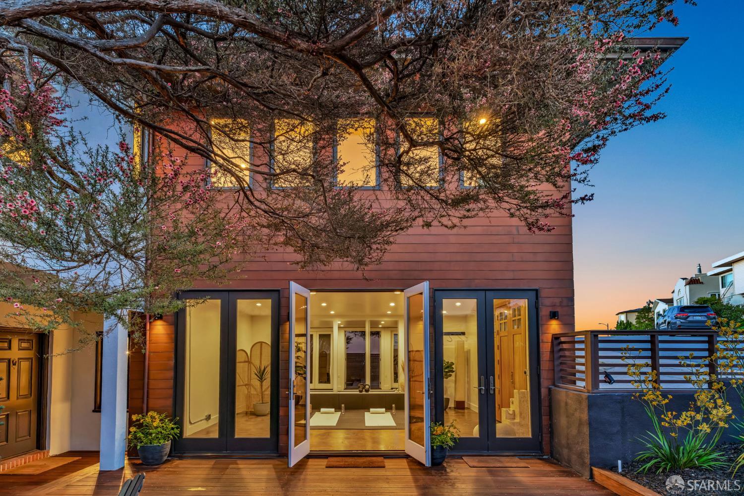 Detail Gallery Image 62 of 75 For 154 Maywood Dr, San Francisco,  CA 94127 - 5 Beds | 2/1 Baths