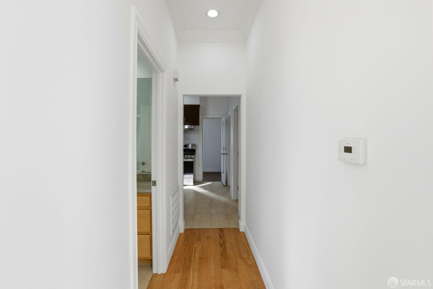 Detail Gallery Image 7 of 34 For 447 Silver Ave, San Francisco,  CA 94112 - 3 Beds | 2 Baths
