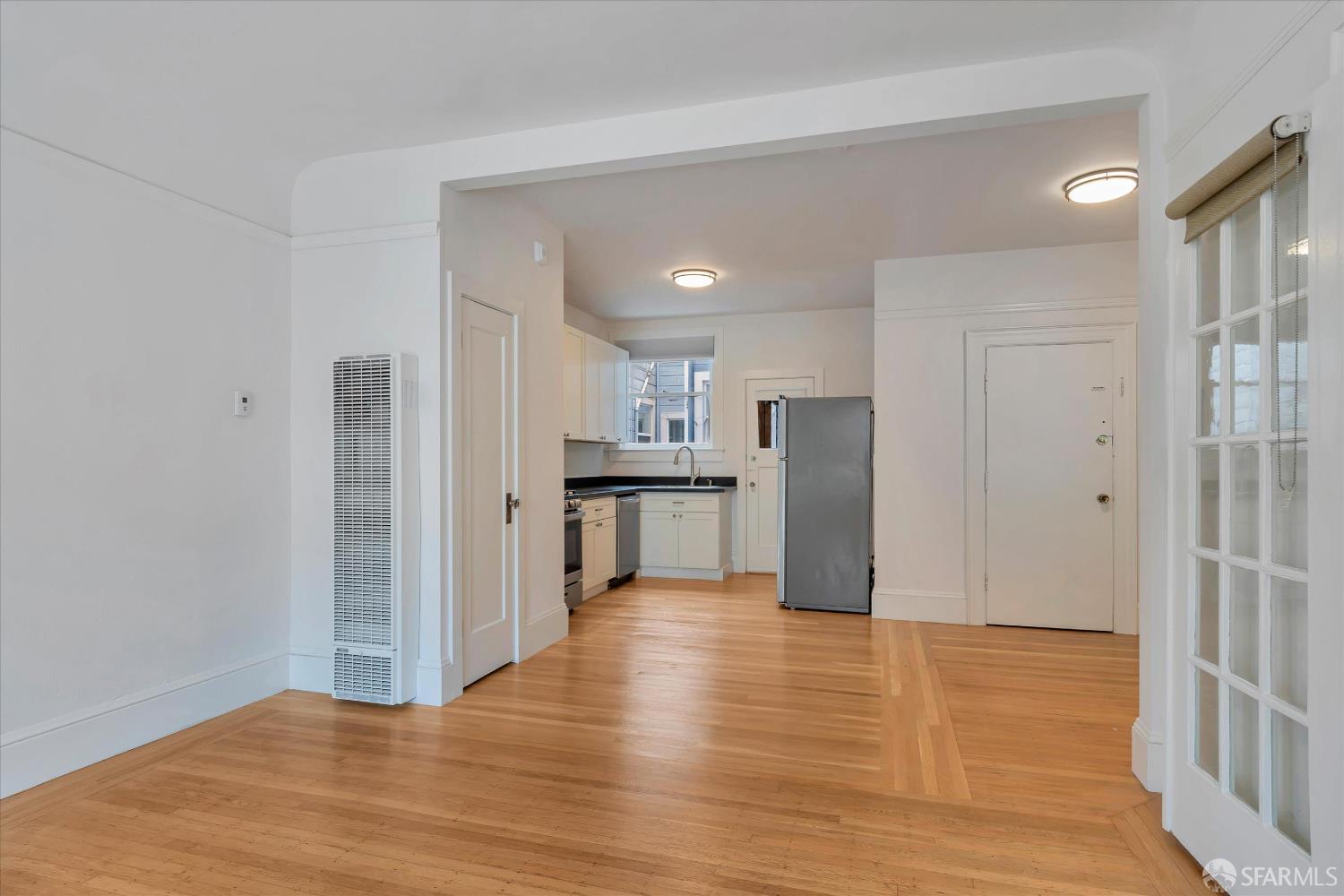 Detail Gallery Image 7 of 26 For 221 San Jose Ave, San Francisco,  CA 94110 - – Beds | – Baths