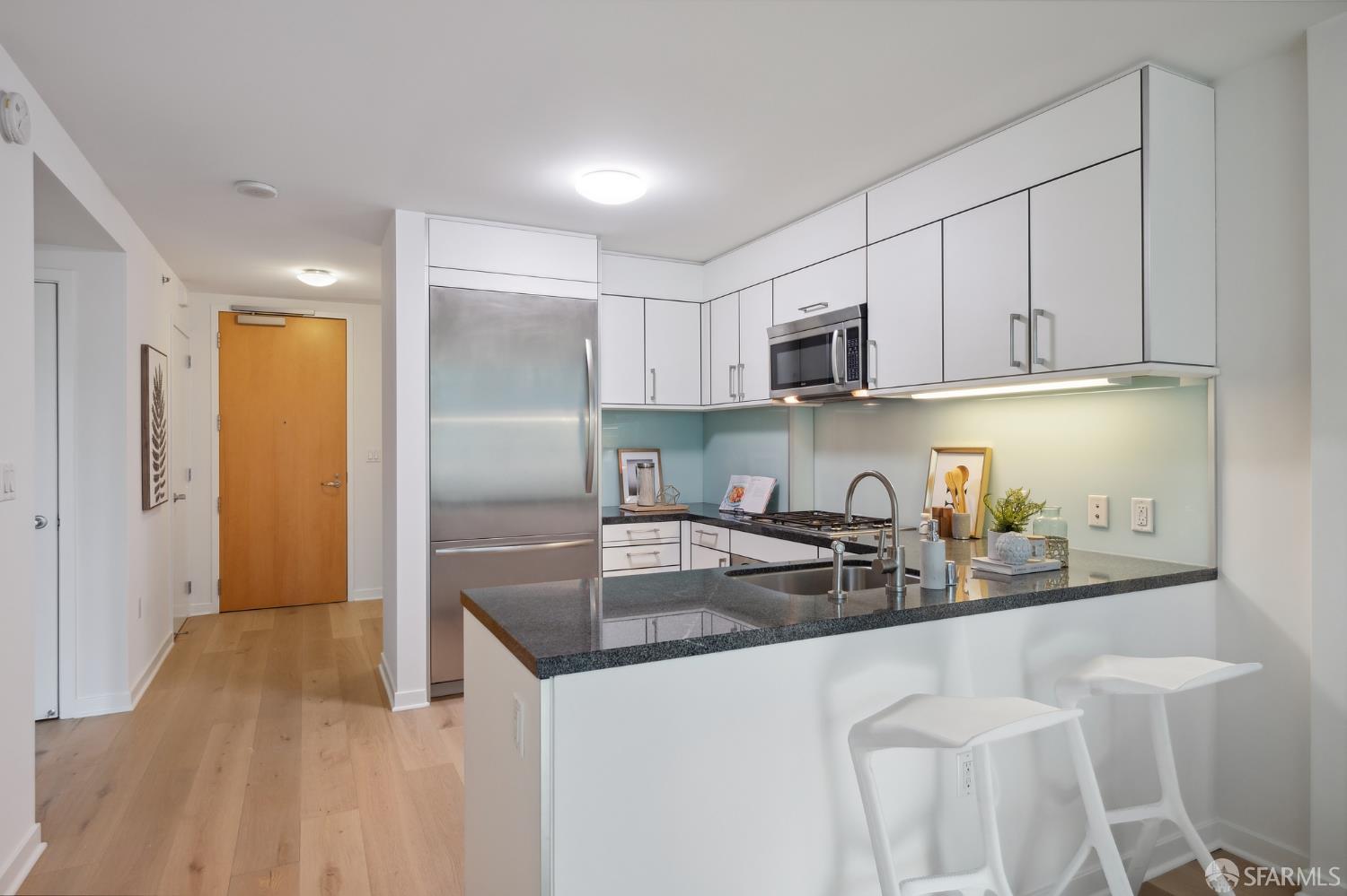 Detail Gallery Image 7 of 45 For 333 Main St 4c,  San Francisco,  CA 94105 - 1 Beds | 1 Baths