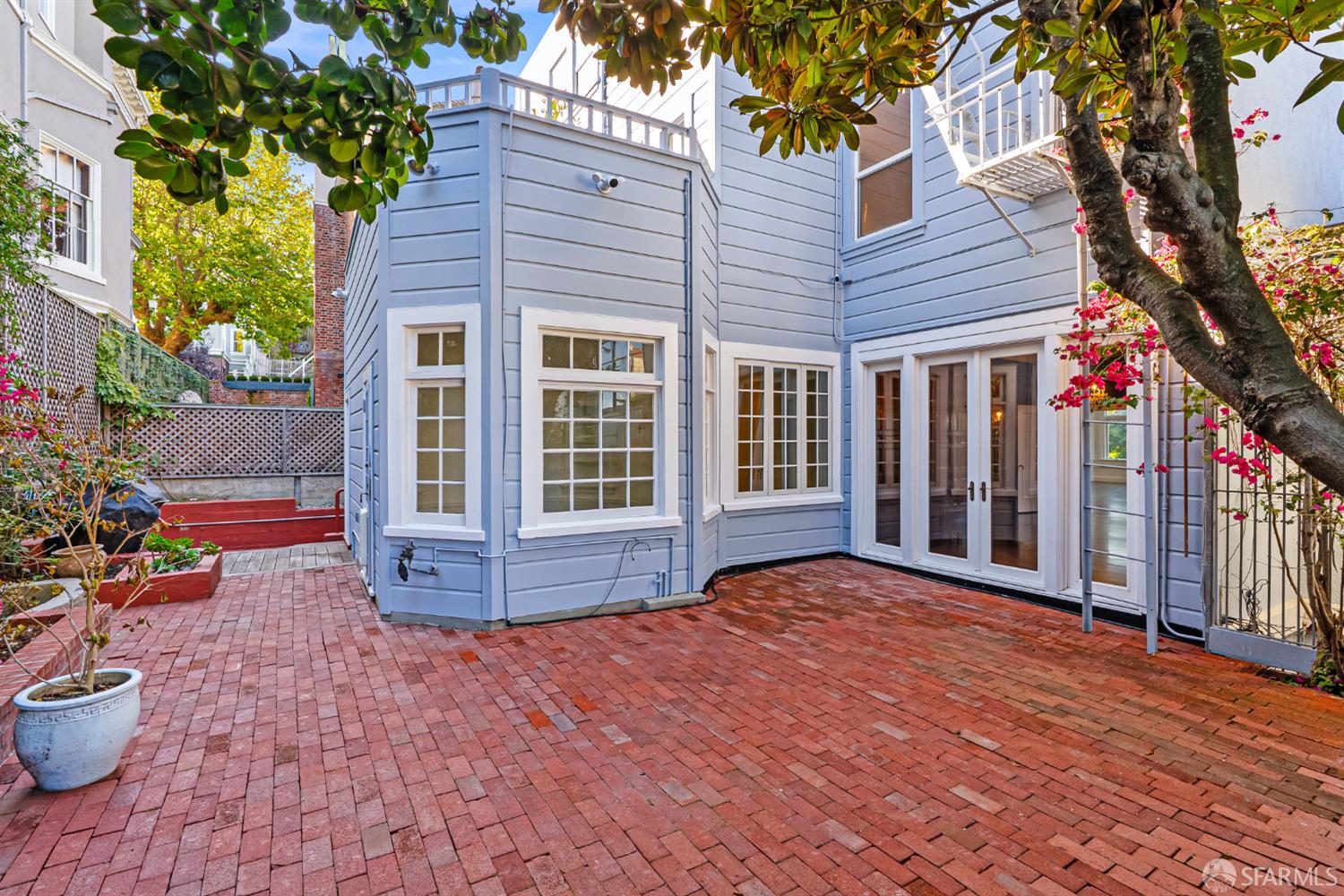 Detail Gallery Image 20 of 74 For 2521 Broadway, San Francisco,  CA 94115 - 7 Beds | 6/1 Baths