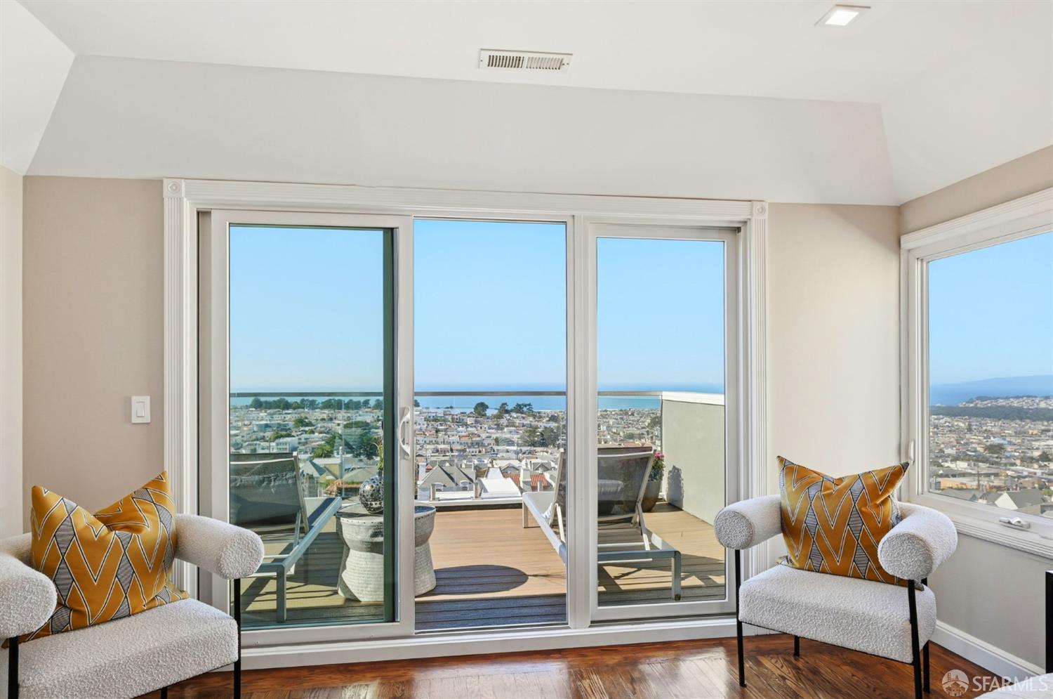 Detail Gallery Image 50 of 97 For 1983 15th Ave, San Francisco,  CA 94116 - 5 Beds | 4/1 Baths