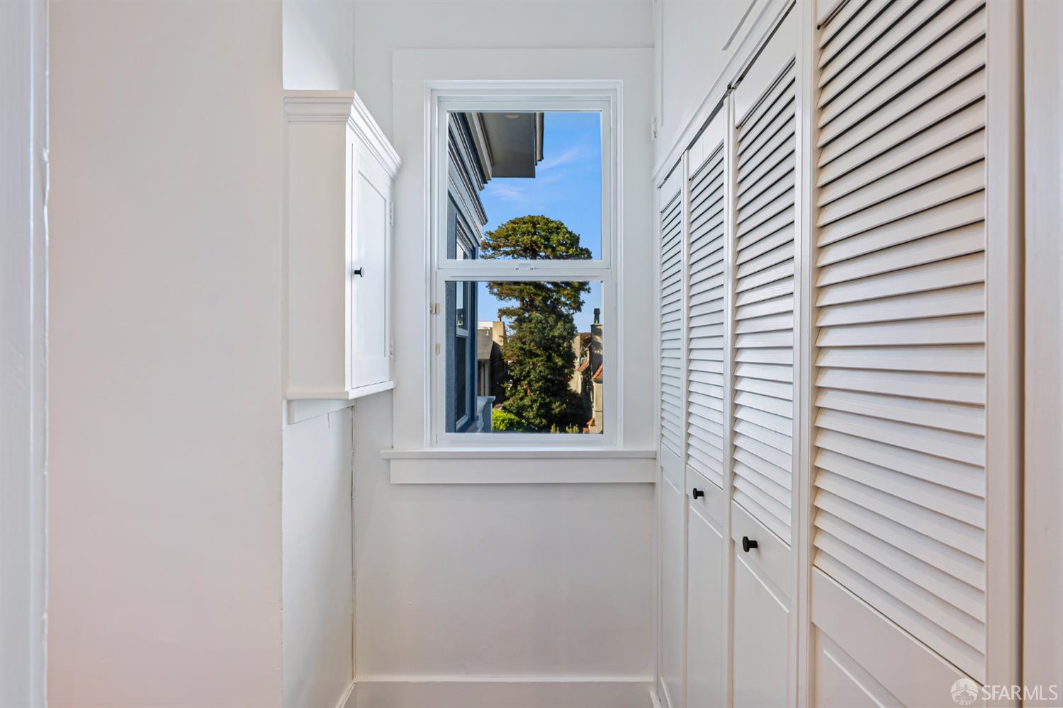 Detail Gallery Image 27 of 74 For 2521 Broadway, San Francisco,  CA 94115 - 7 Beds | 6/1 Baths