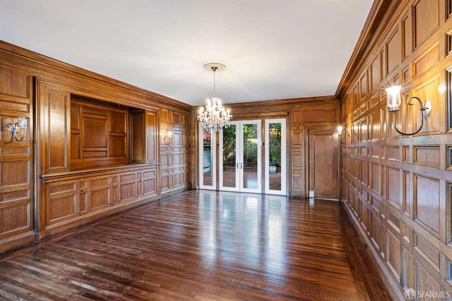 Detail Gallery Image 11 of 74 For 2521 Broadway, San Francisco,  CA 94115 - 7 Beds | 6/1 Baths