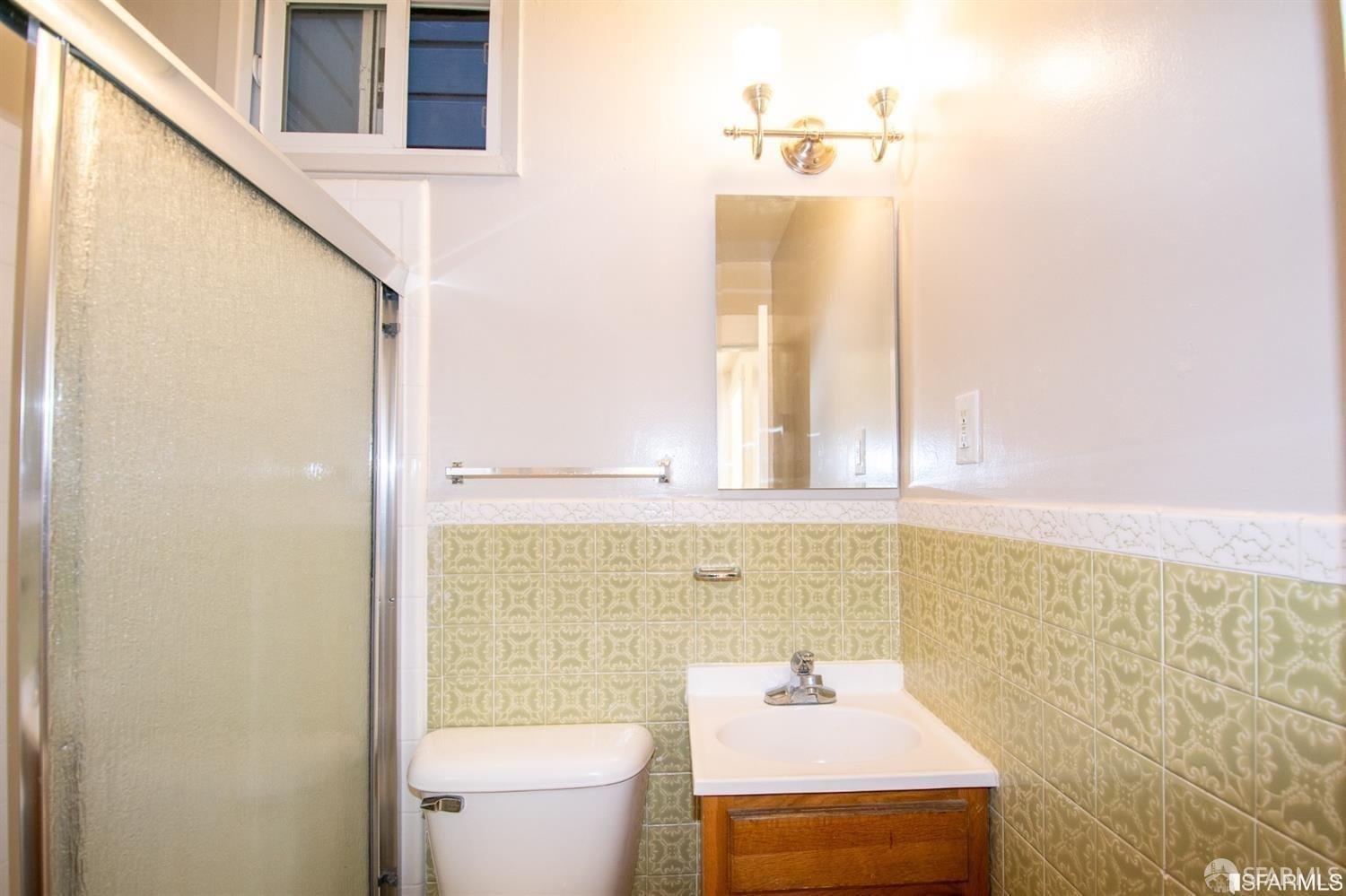 Detail Gallery Image 8 of 9 For 3175 24th St, San Francisco,  CA 94110 - 2 Beds | 1 Baths