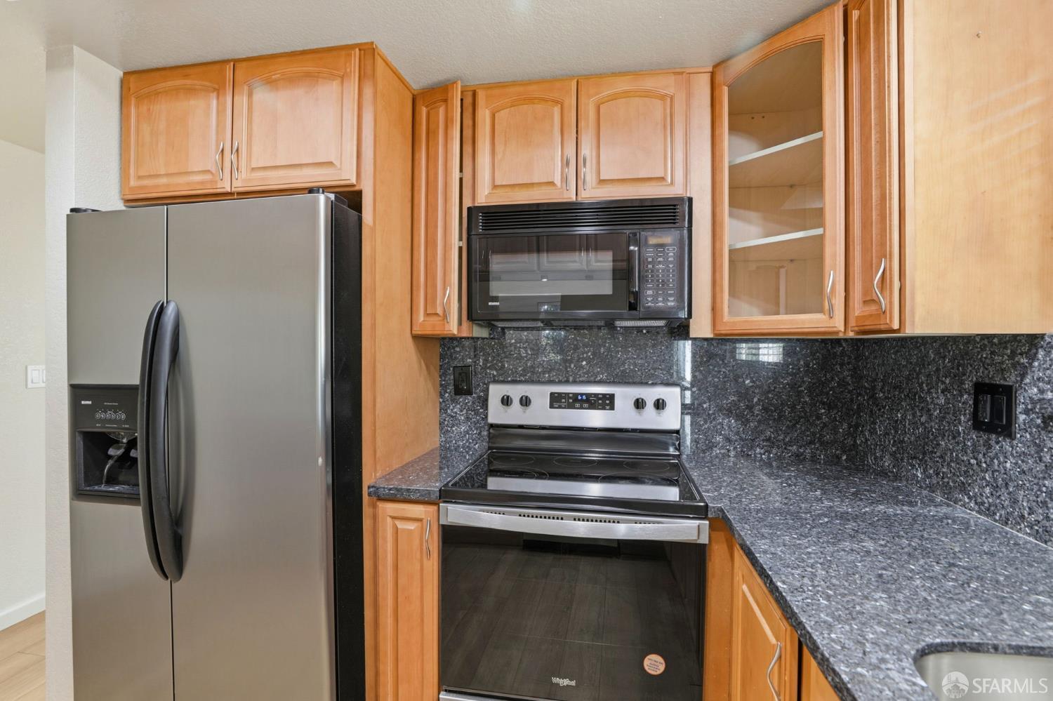 Detail Gallery Image 10 of 37 For 377 Brookmere Dr, San Jose,  CA 95123 - 3 Beds | 2 Baths