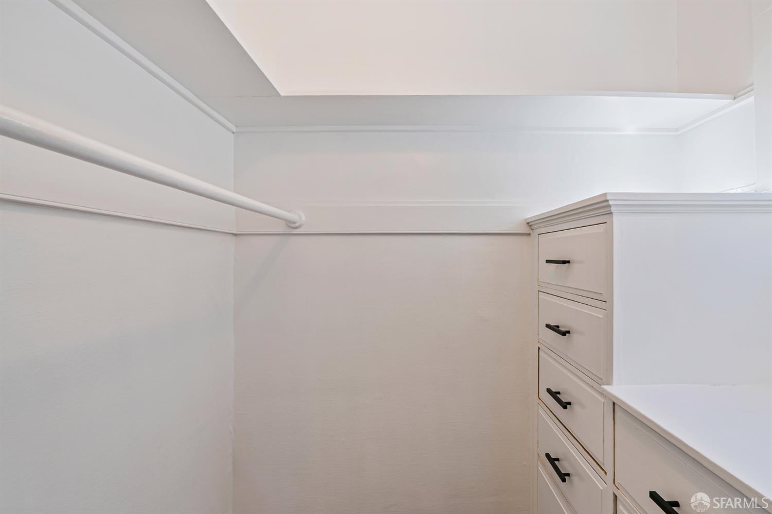 Detail Gallery Image 66 of 74 For 2521 Broadway, San Francisco,  CA 94115 - 7 Beds | 6/1 Baths