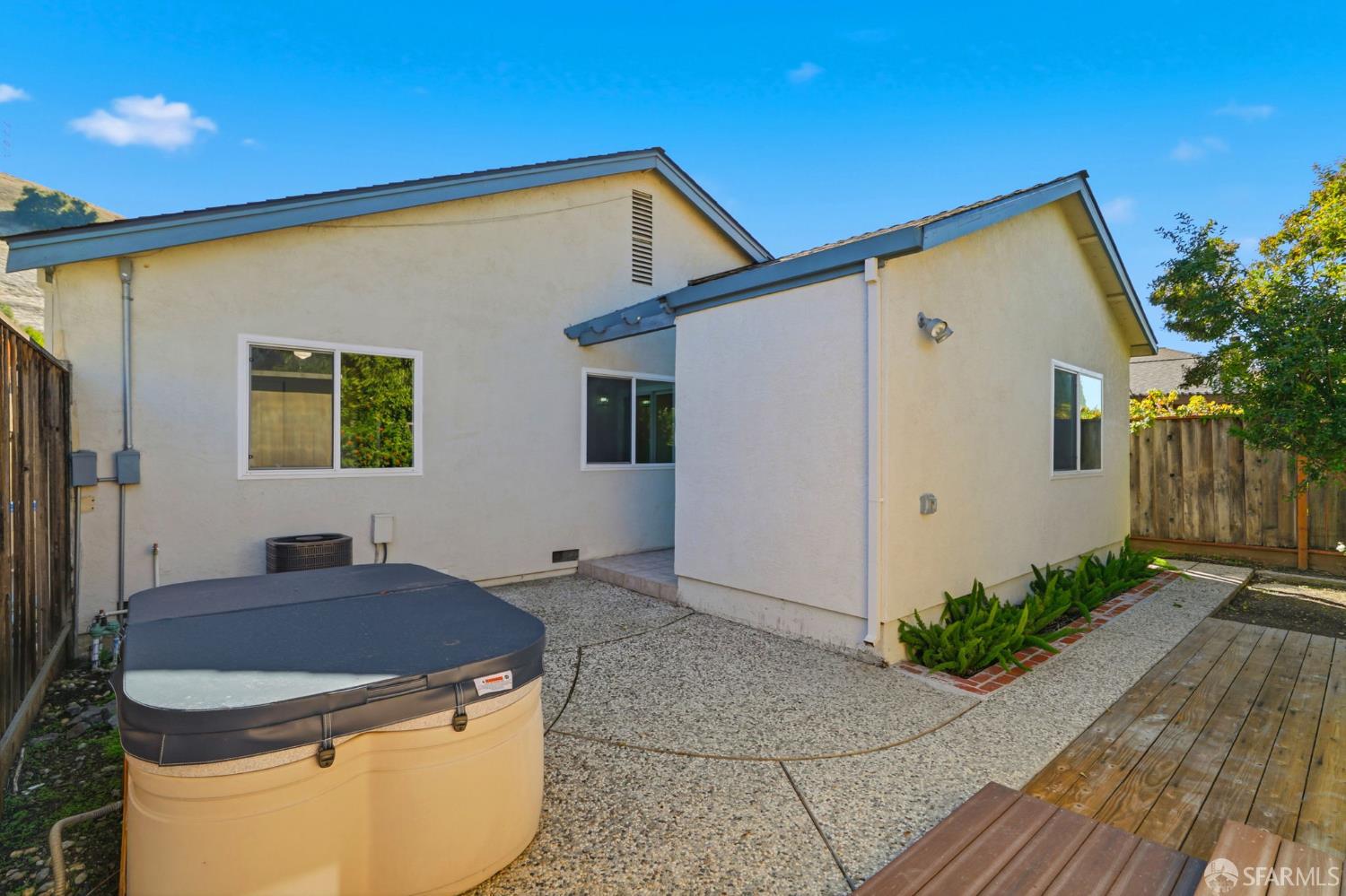 Detail Gallery Image 27 of 37 For 377 Brookmere Dr, San Jose,  CA 95123 - 3 Beds | 2 Baths