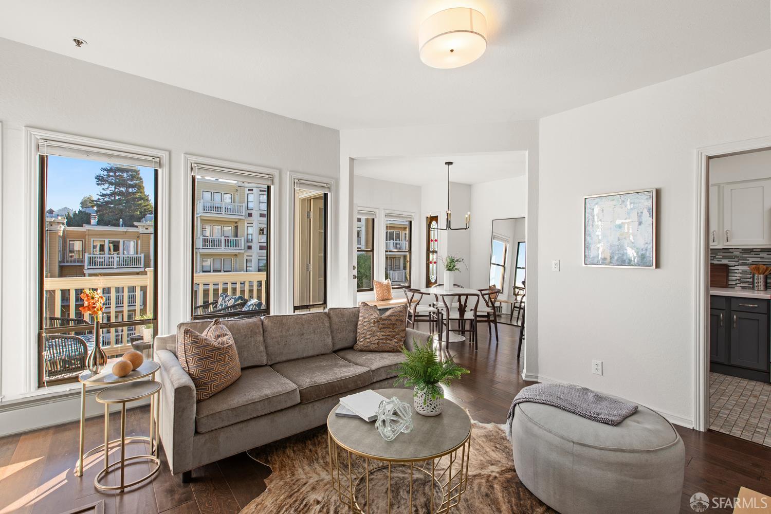 Photo #3: 425084212 Listing: Photo #3