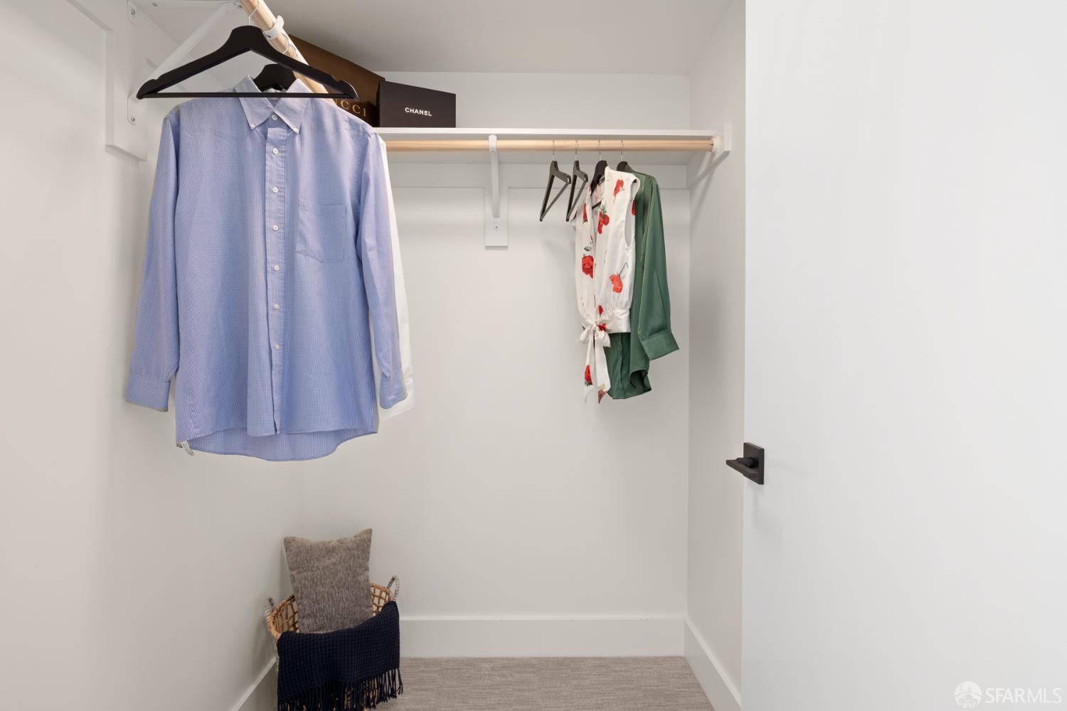 Photo #19: 425074331 Listing: Photo #19