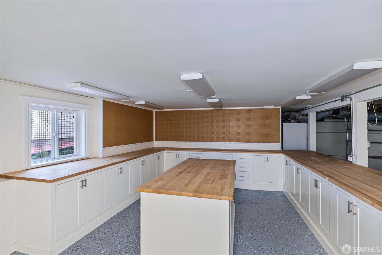 Detail Gallery Image 54 of 74 For 2521 Broadway, San Francisco,  CA 94115 - 7 Beds | 6/1 Baths