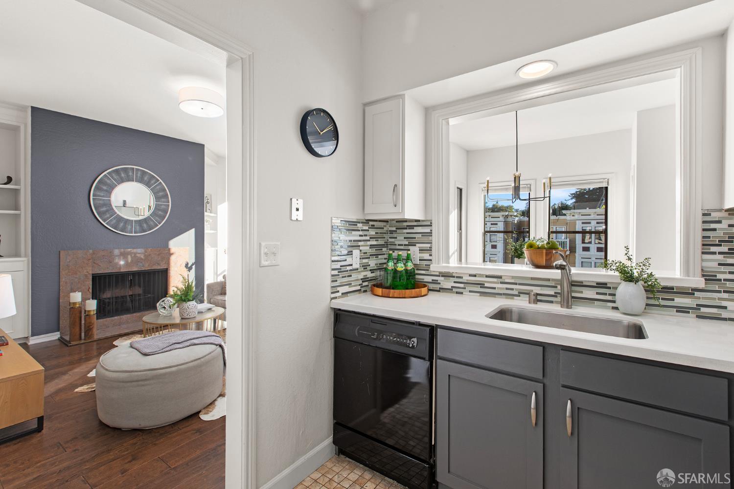 Photo #20: 425084212 Listing: Photo #20