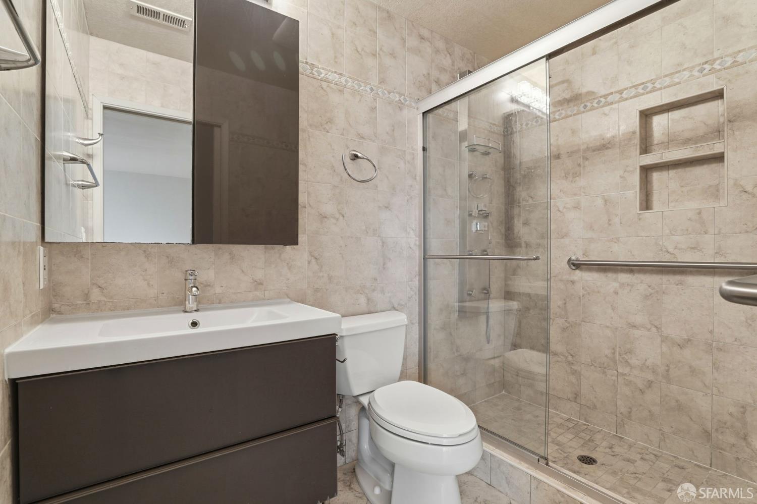 Detail Gallery Image 22 of 37 For 377 Brookmere Dr, San Jose,  CA 95123 - 3 Beds | 2 Baths