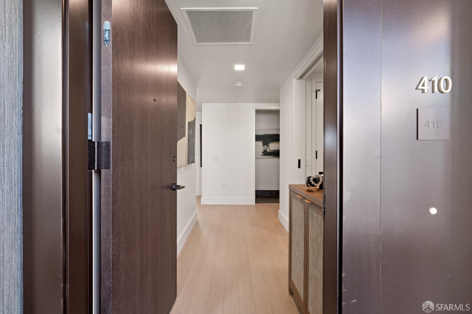 Photo #2: 425074331 Listing: Photo #2