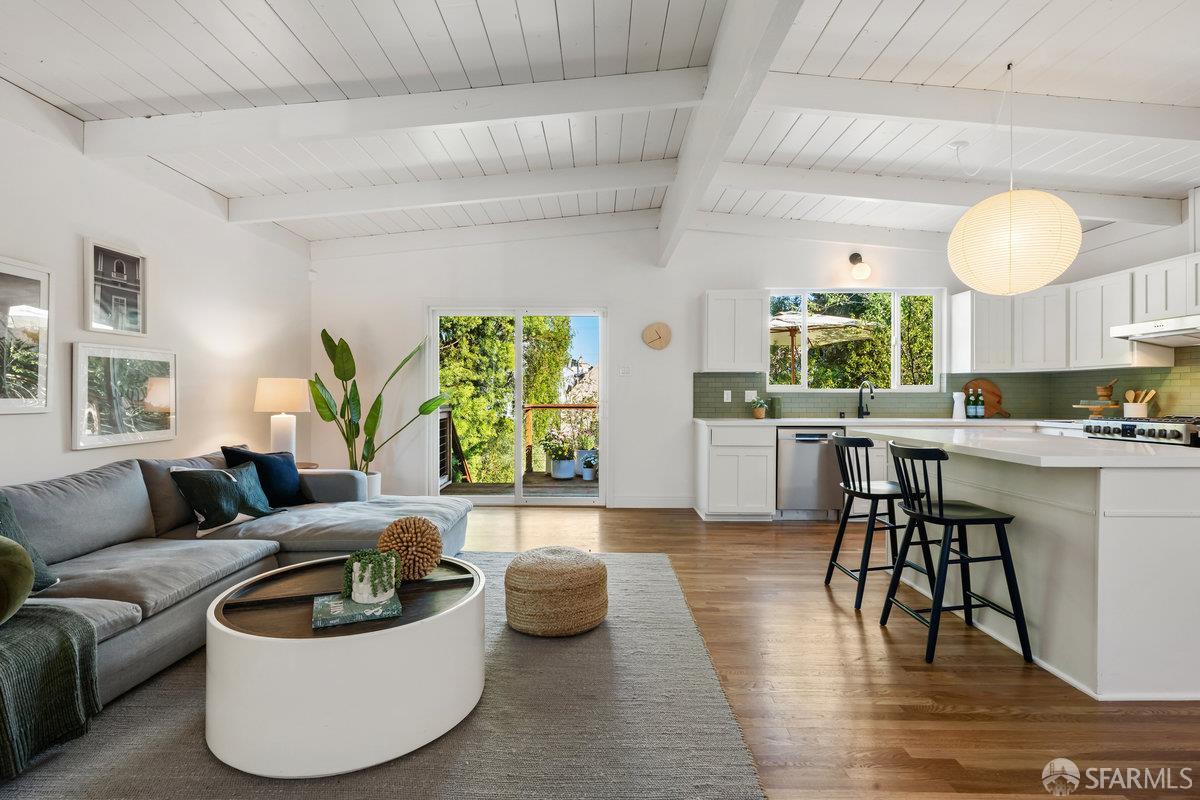 Detail Gallery Image 14 of 61 For 550 9th Ave, San Francisco,  CA 94118 - 4 Beds | 2/1 Baths