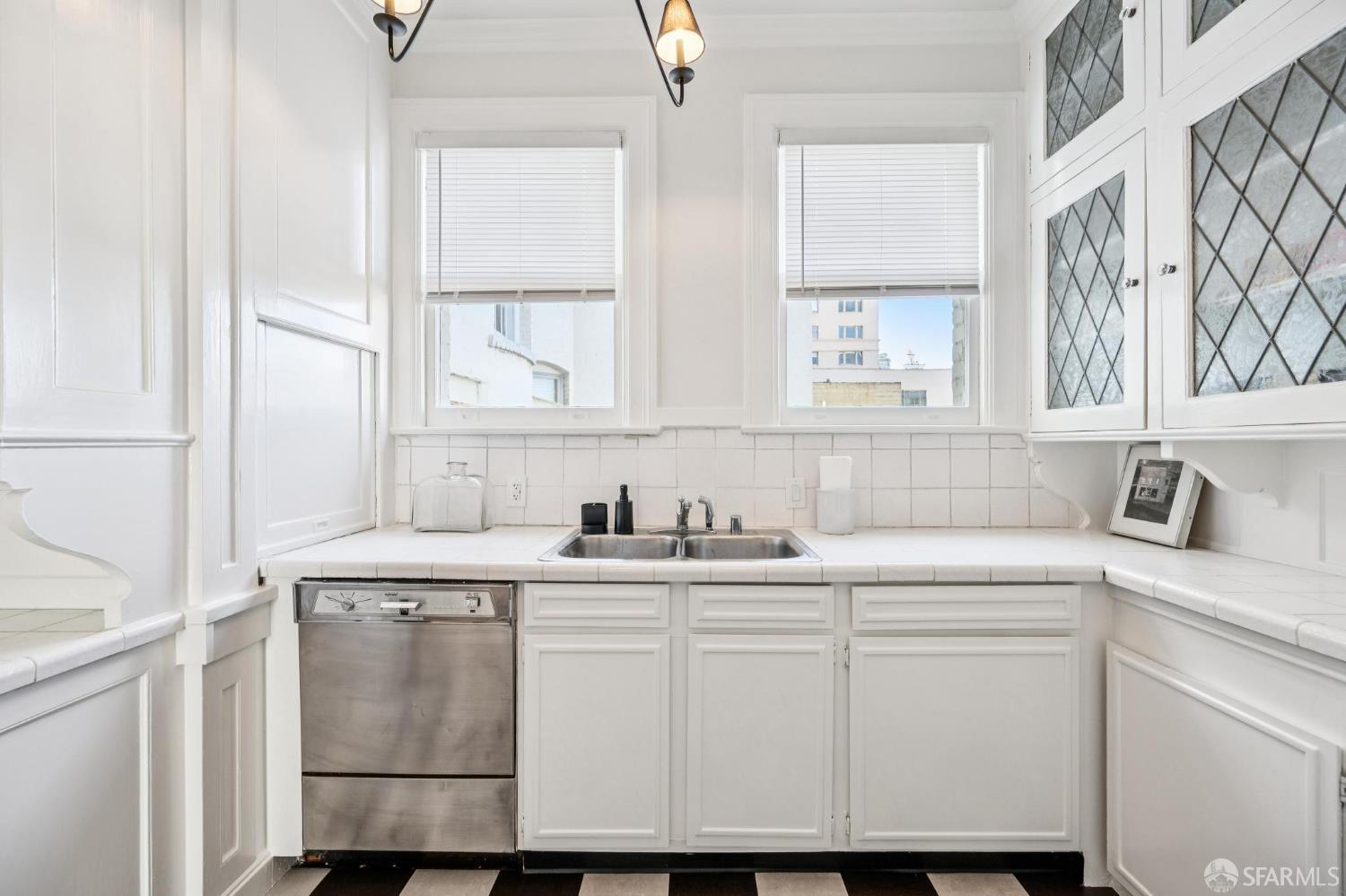 Detail Gallery Image 54 of 87 For 901 Powell St #18,  San Francisco,  CA 94108 - 3 Beds | 2 Baths
