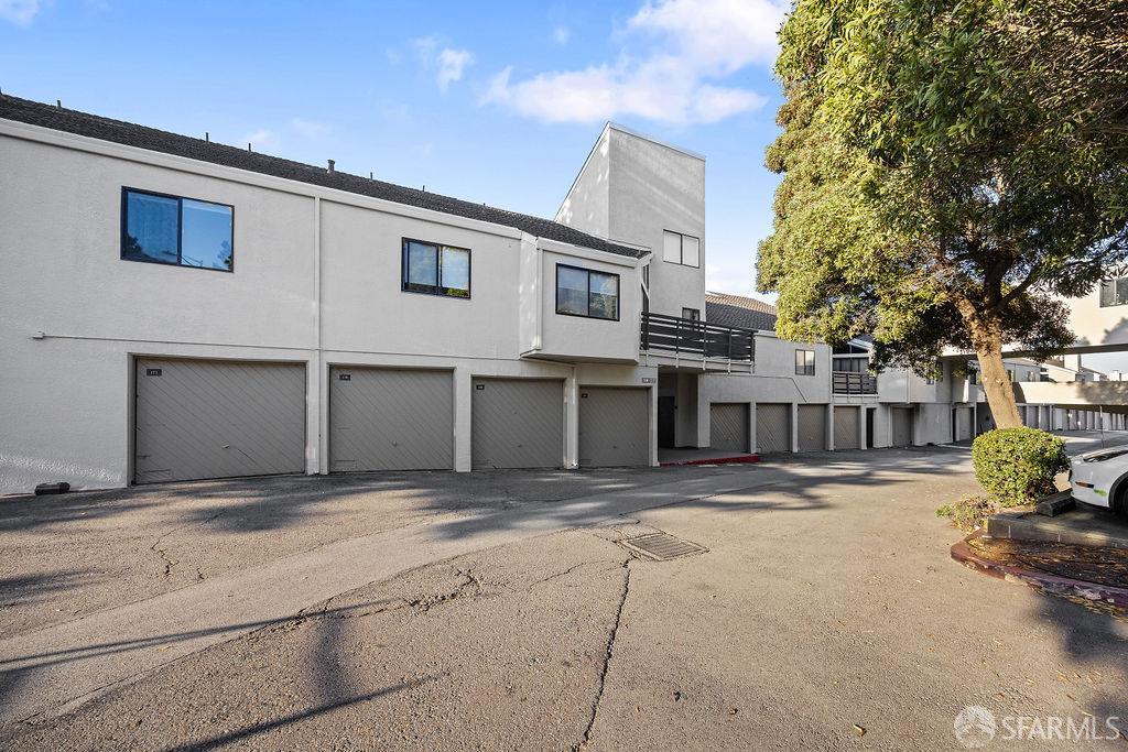 Detail Gallery Image 22 of 30 For 1 Appian Way #708-1,  South San Francisco,  CA 94080 - 3 Beds | 2 Baths