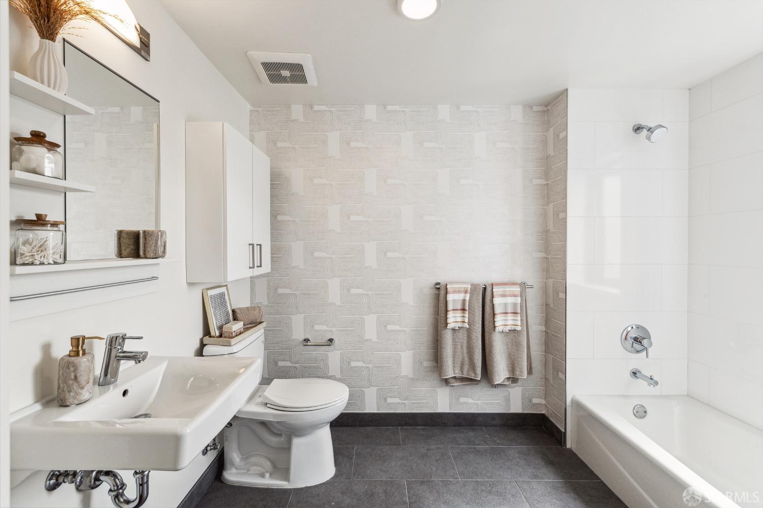 Detail Gallery Image 5 of 13 For 1201 Sutter St Ph603,  San Francisco,  CA 94109 - 1 Beds | 1 Baths