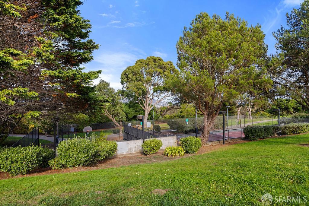 Detail Gallery Image 24 of 30 For 1 Appian Way #708-1,  South San Francisco,  CA 94080 - 3 Beds | 2 Baths