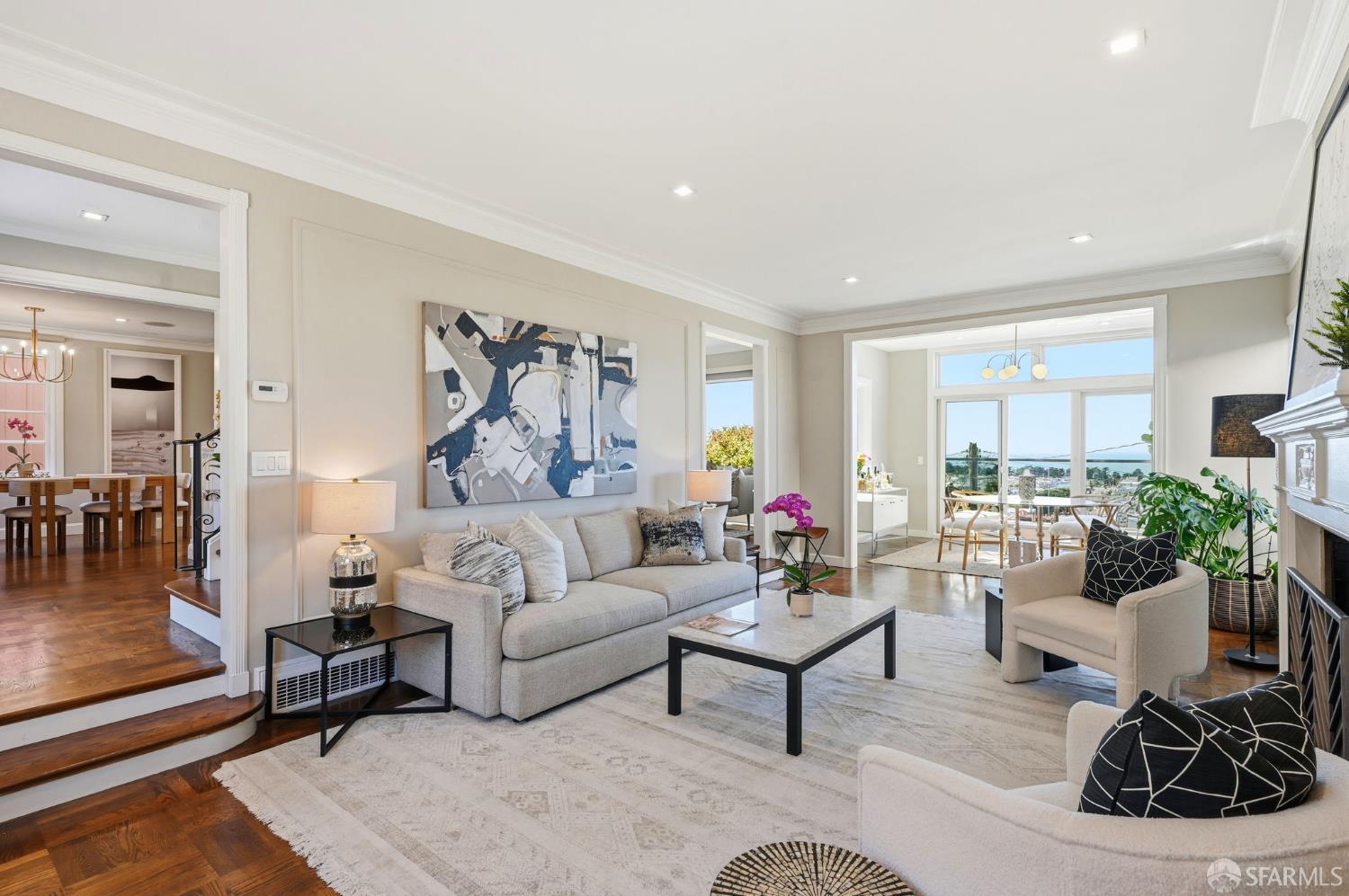 Detail Gallery Image 17 of 97 For 1983 15th Ave, San Francisco,  CA 94116 - 5 Beds | 4/1 Baths