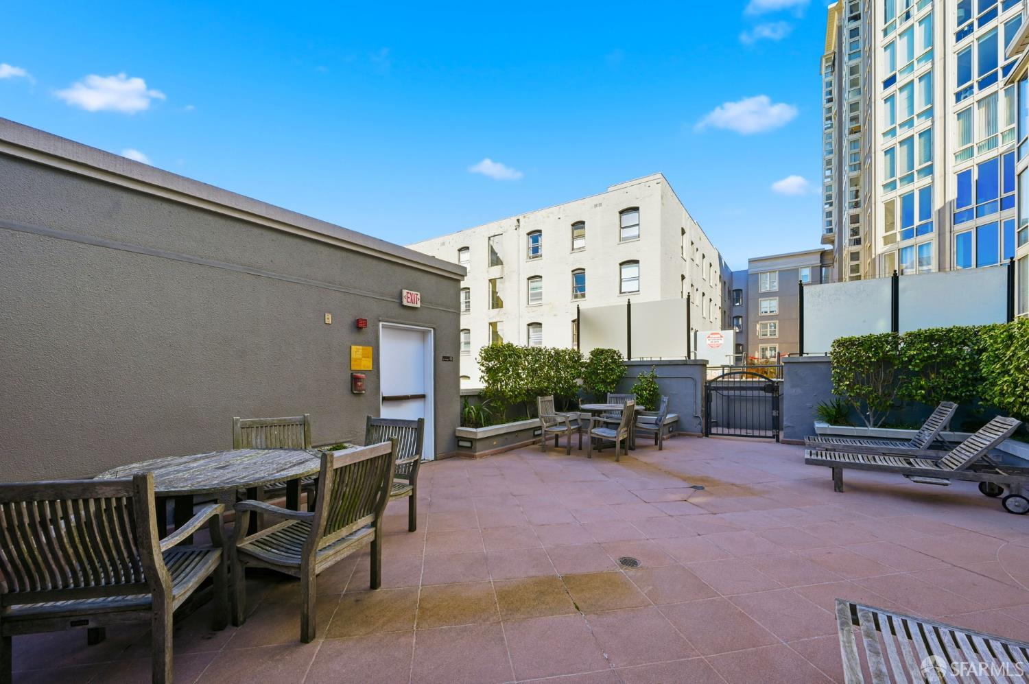 Detail Gallery Image 42 of 46 For 1483 Sutter St #405,  San Francisco,  CA 94109 - 2 Beds | 2 Baths